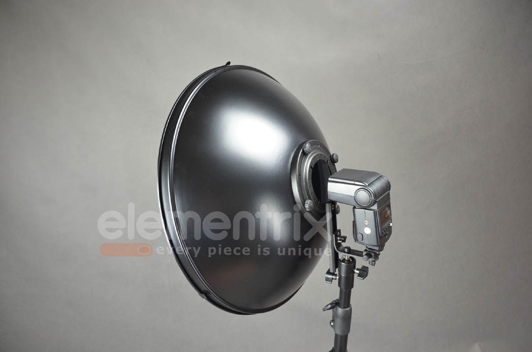 Biely UNIVERSAL Beauty dish 70cm s voštinou a difuzérom
