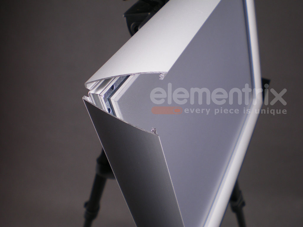 A4 Reklamní tabule se zaklapávacím rámem 25mm