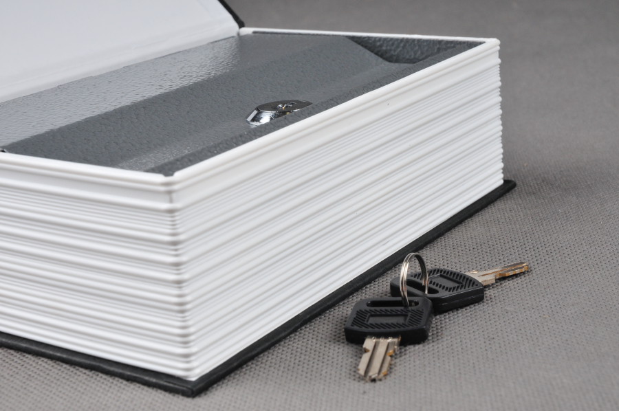 Trezor, kniha slovník 114x80x45mm černý