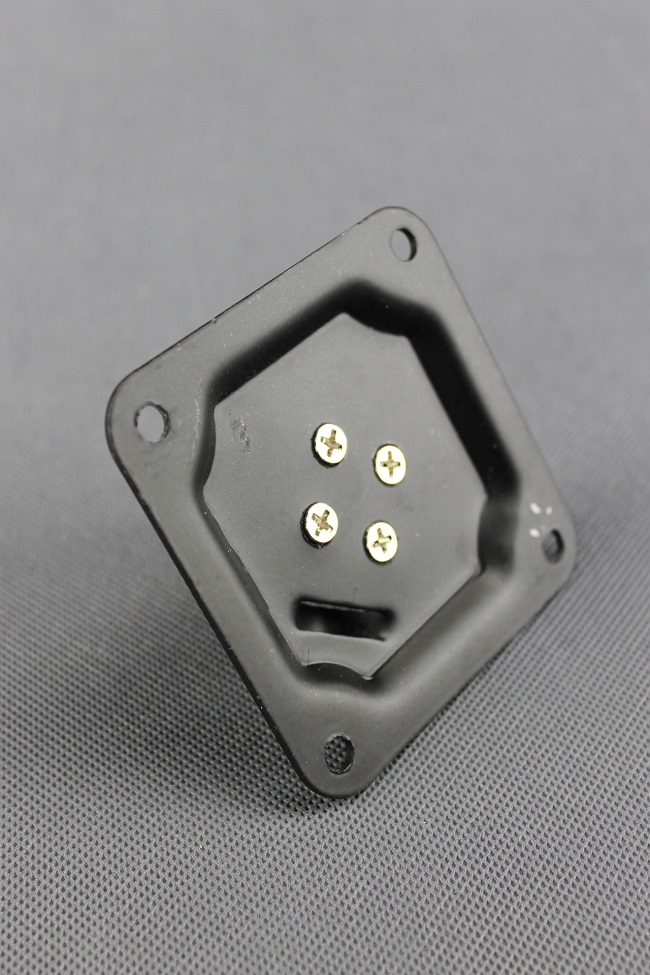 Nástenný / stropný držiak čep