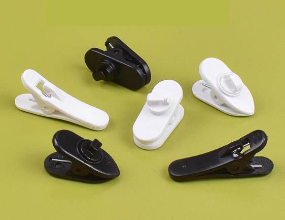 Držák klips kabelu mikrofonu, klipsa otočný bílý 3