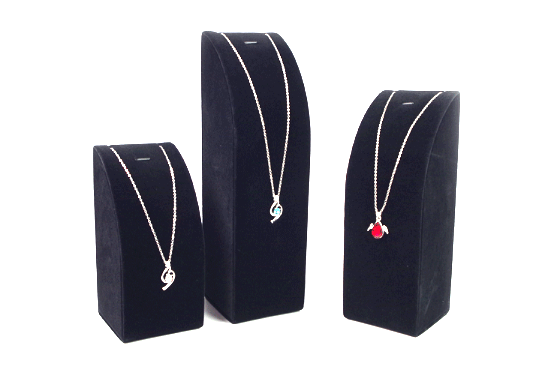 Hranol, stojánek, dekolt na šperky 19,5cm černý samet