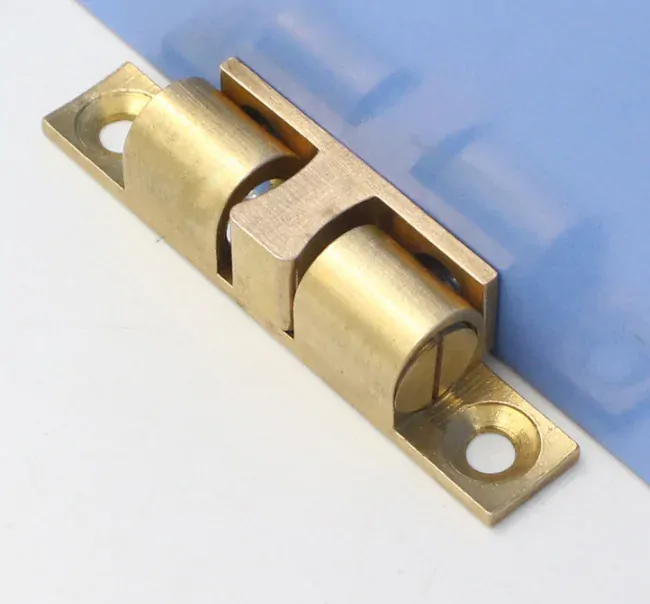 Dvojitá mosazná kuličková západka 60mm 1ks