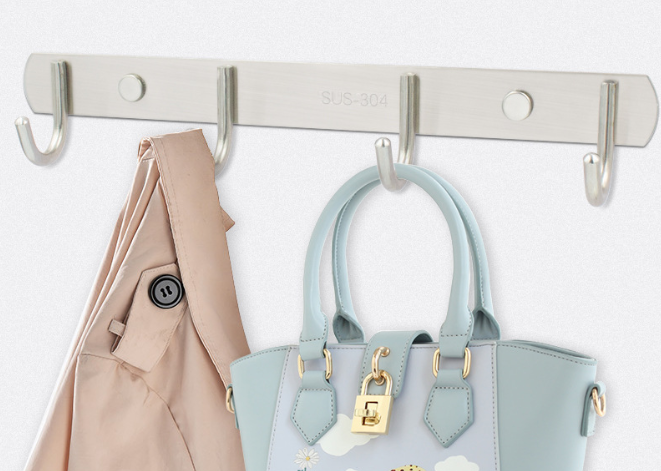 Věšáky na oblečení na liště 6x nerez