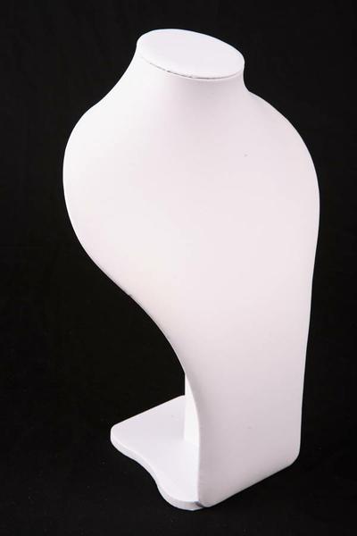 Dekolt na šperky výška 41cm biela koža