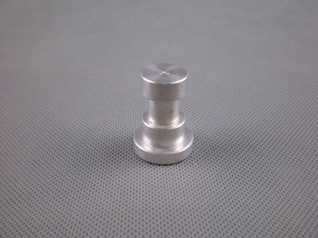 Statívový čap 5/8 "so závitmi 1/4" a 3/8 "