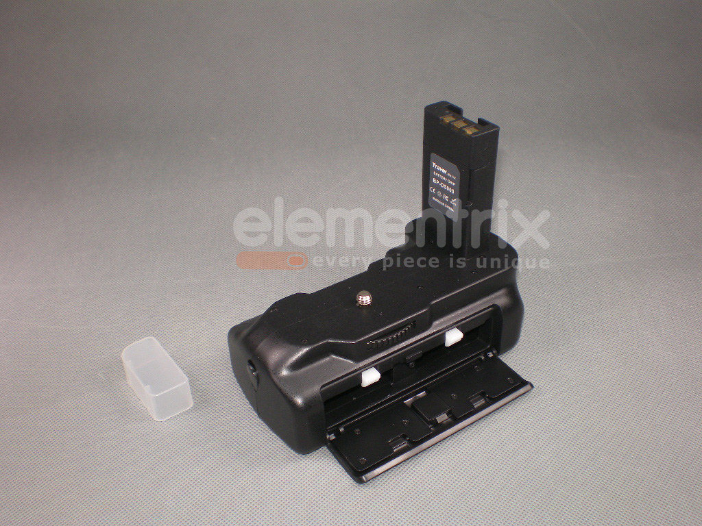 Batériový grip pre NIKON D5000 BG-2B