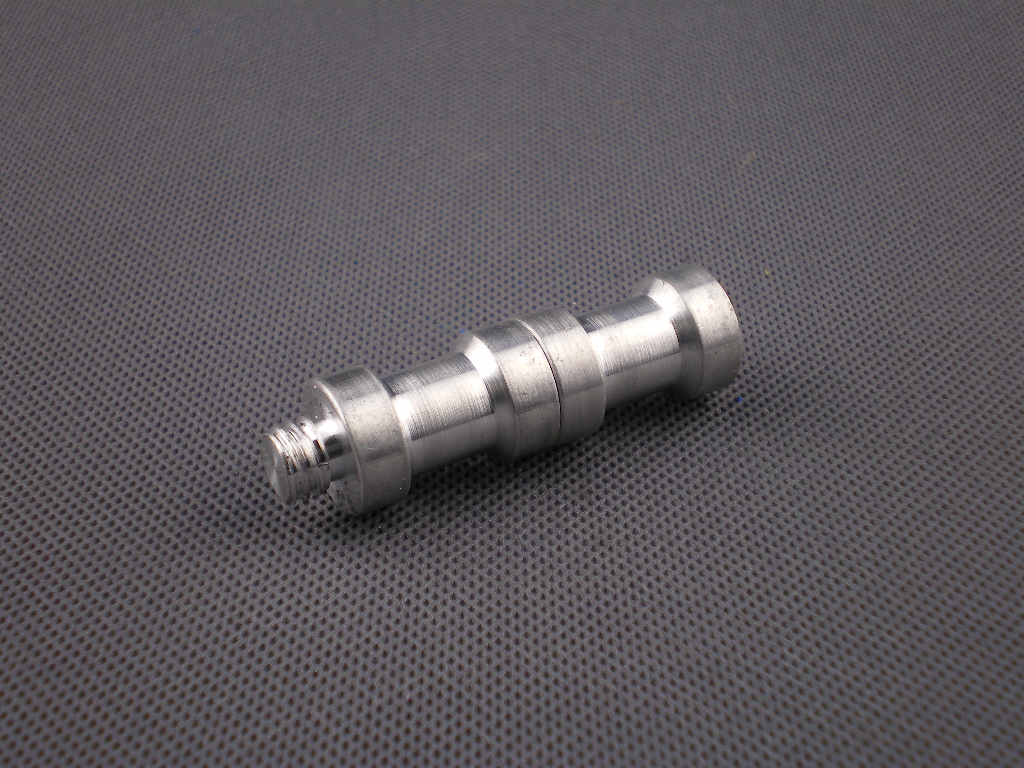 2 x Statívový čap 5/8 "so závitmi 1/4" a 3/8 "