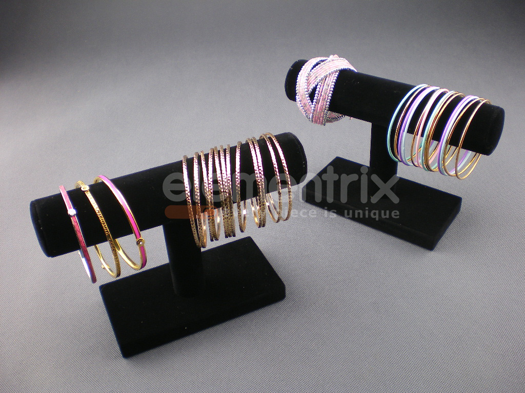 Stojanček, dekolt na náramky jedno poschodie ČIERNY