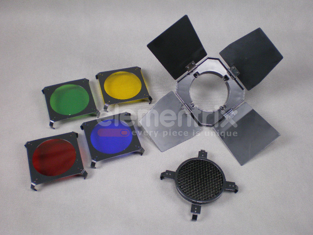 Klapky s farebnými filtrami a voštinou pre Miniblesk