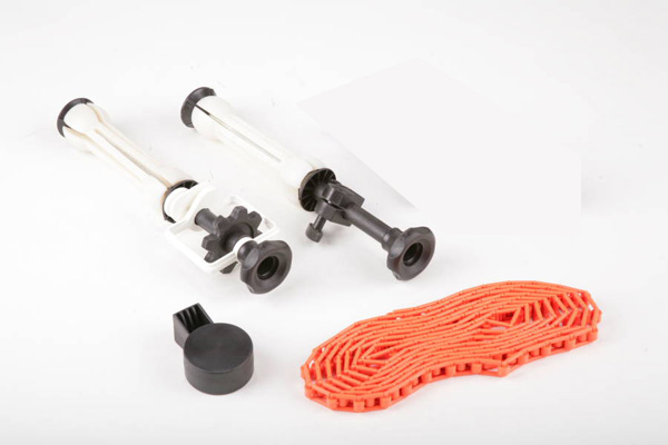 Sada tŕňová pre uchytenie pozadím - 1 pár s retiazky a závažím