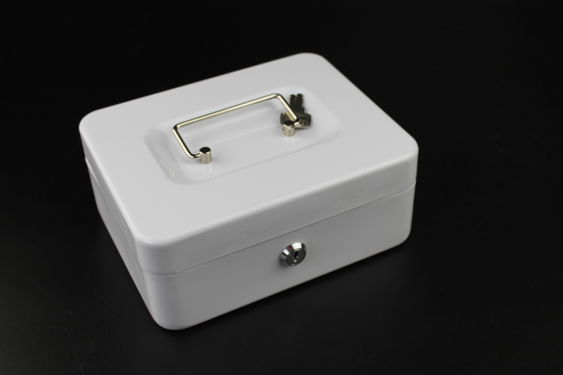 Trezor, prenosná pokladňa 200 bílá