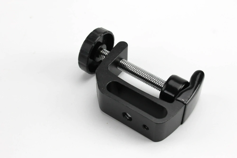 Stolová svorka so závitmi 1/4" a 3/8" X