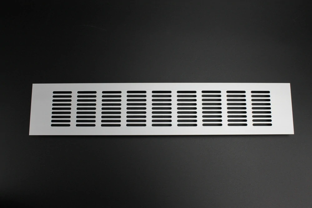 Hliníková vetracia mriežka 300 x 80mm 1ks