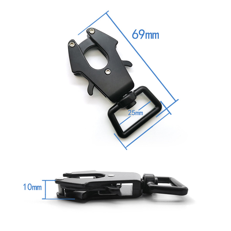 Rýchloupínacia karabína pre vodítko