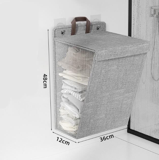 Závesný kôš na bielizeň s vekom menší