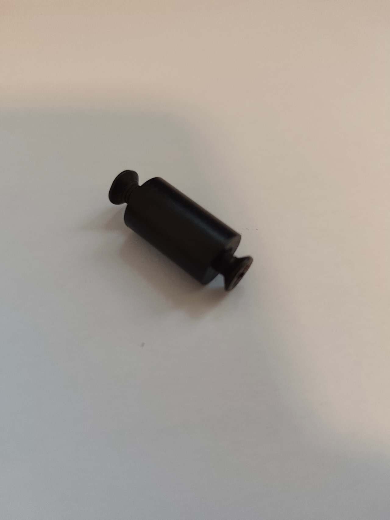 Hliníkový dištančný valček M5 12 × 20 mm