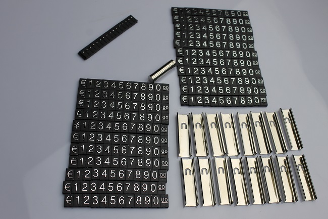 3D cenovky strieborné na šaty EUR s magnetom