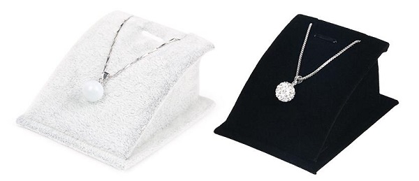 Stojánek na prstýnky, naušnice šedý samet