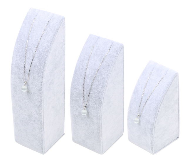 Hranol, stojánek, dekolt na šperky 14,5cm šedý samet