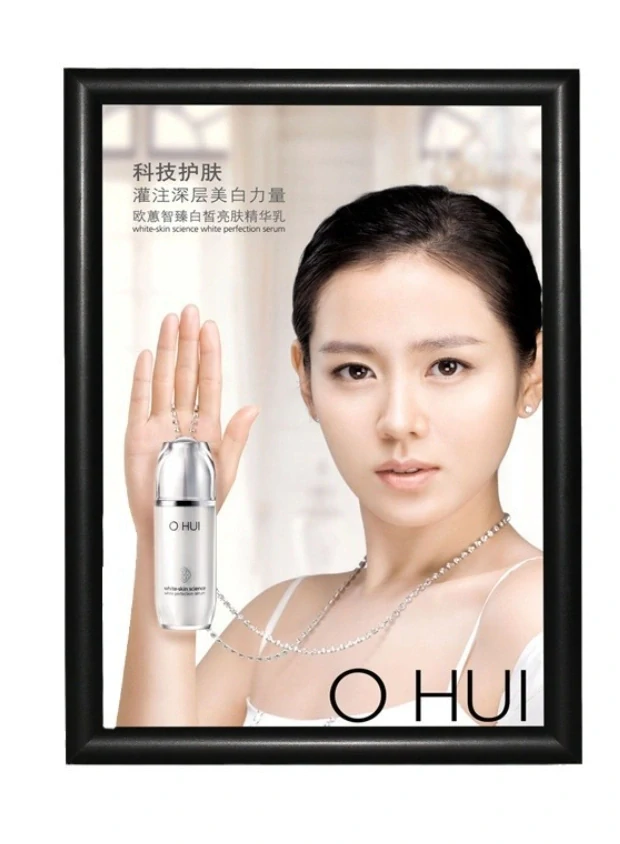 A4 Reklamní tabule klaprám černý 25mm