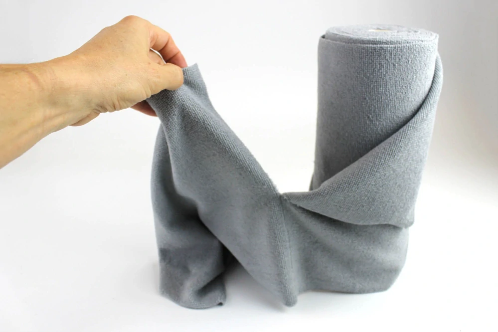 Utierky z mikrovlákna na rolke 30x30cm 50ks 180g