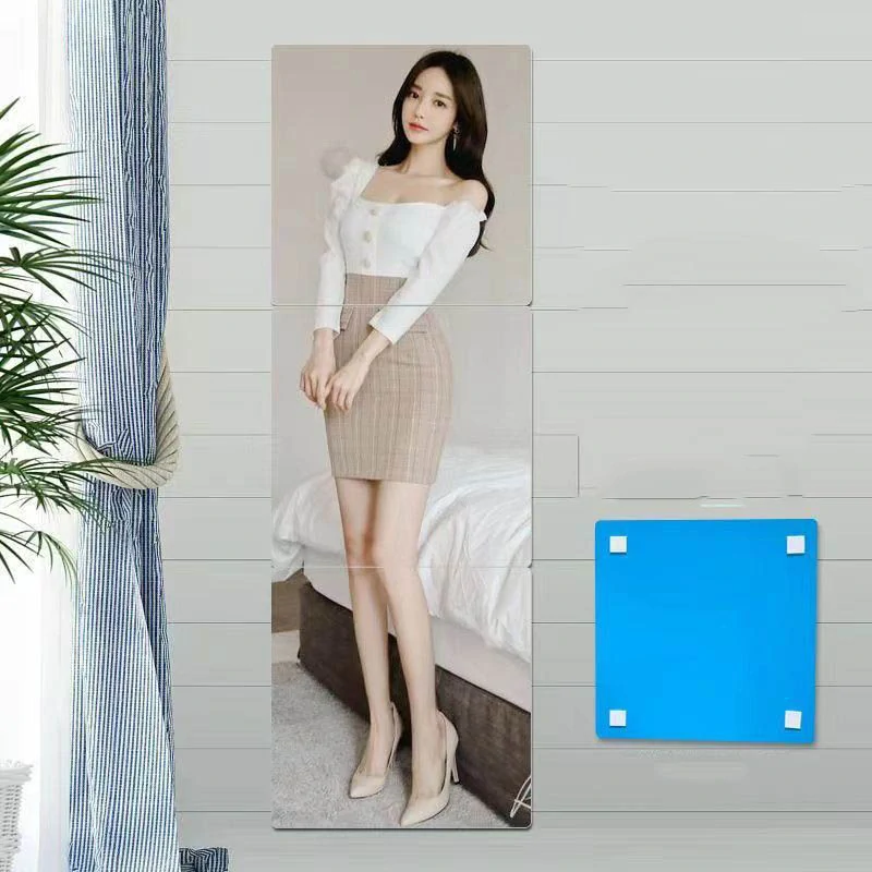 Štvorcové samolepiace zrkadlo 30 x 30 cm