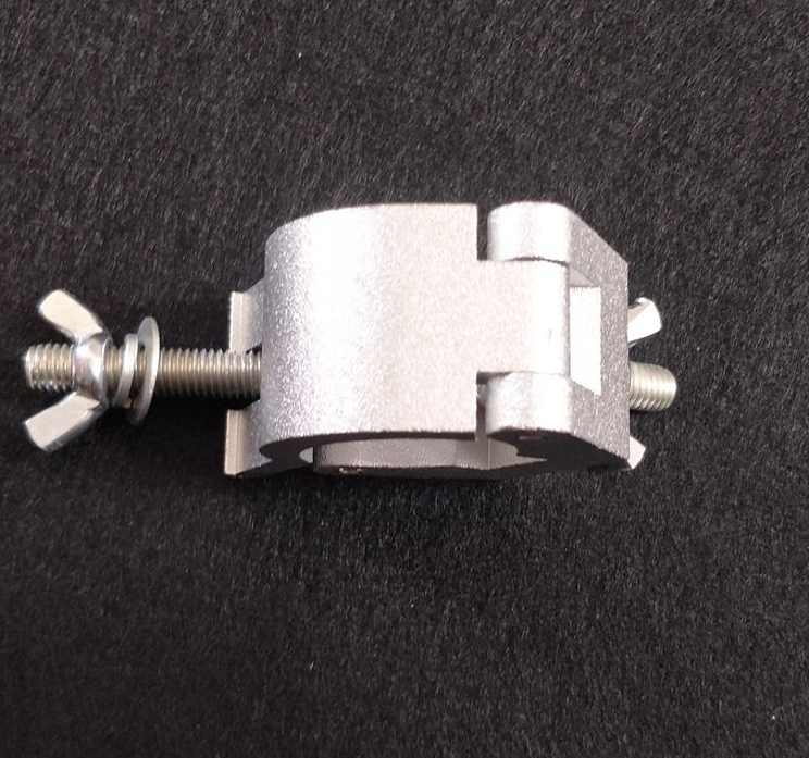 Kovová svorka / držiak na trubku 30–35 mm