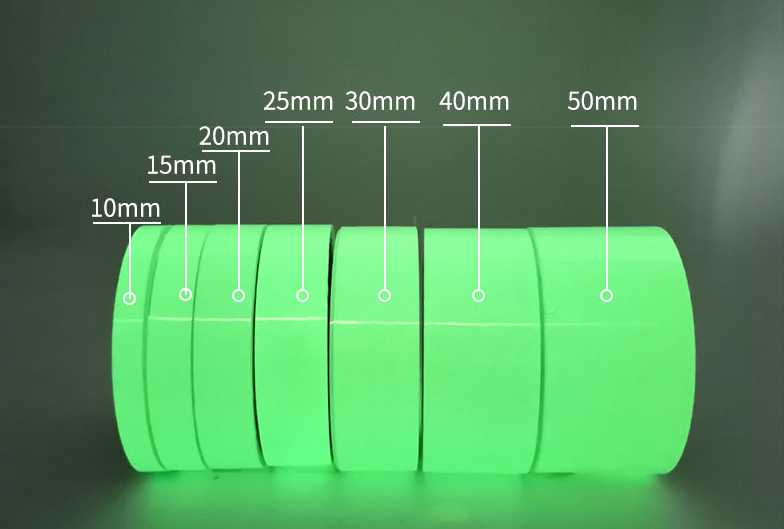 Samolepiace svietiaca páska 3 × 300 cm – zelená