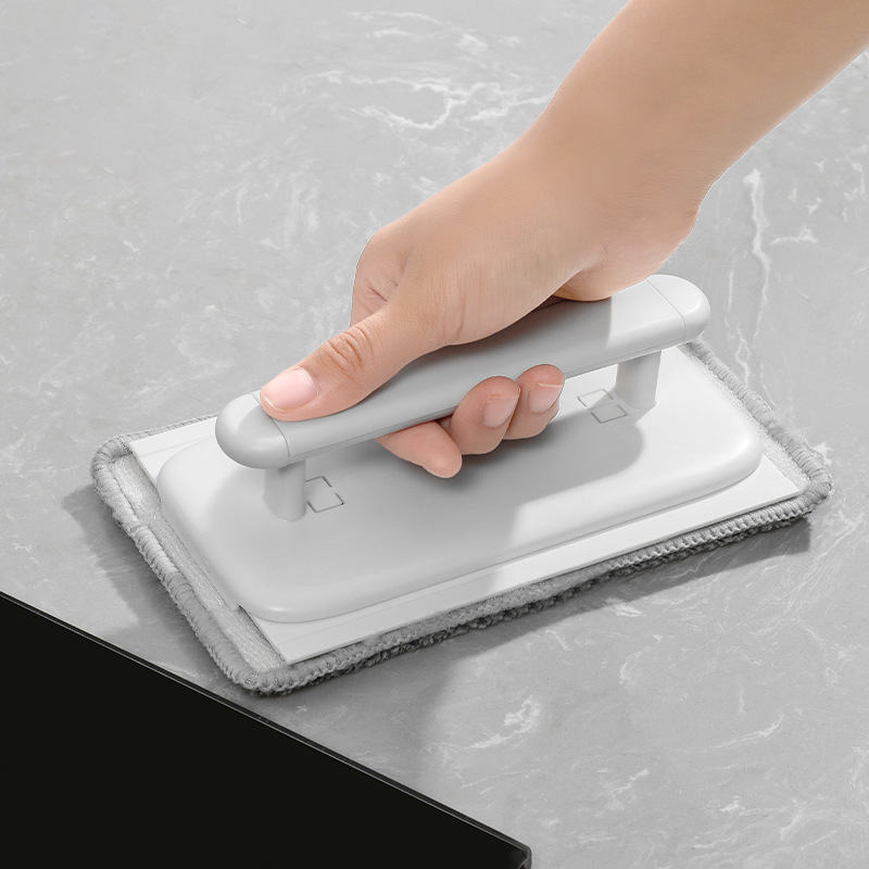 Stierka a škáry, rámy okien a dverí