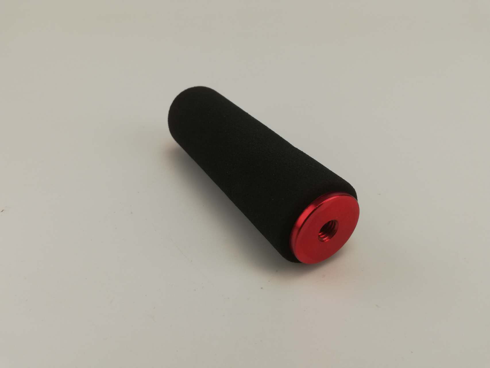 Penové hliníkové madlo so závitmi M8 a 3/8"