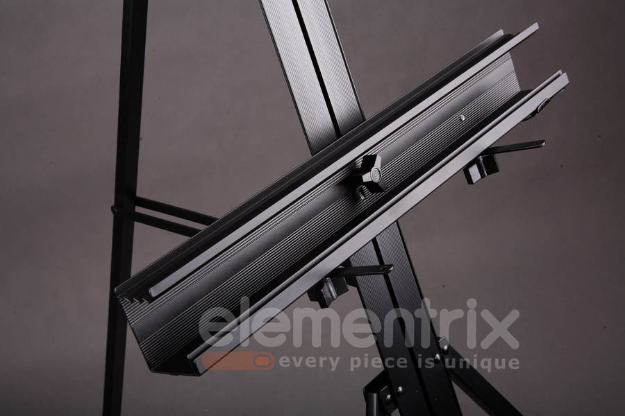 Maliarske stojan americký