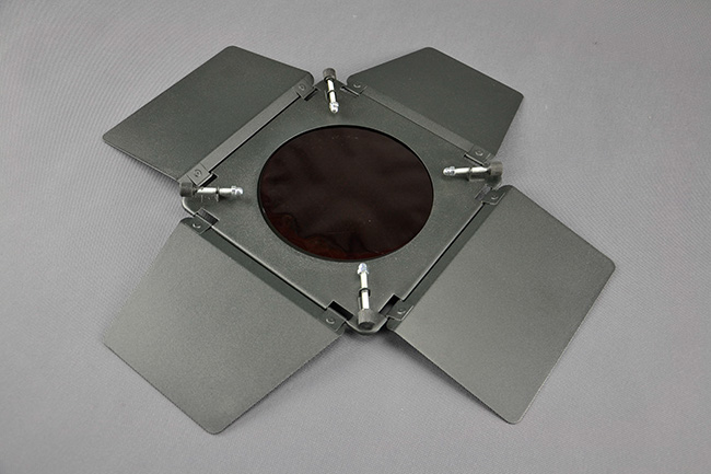 Klapky s farebnými filtrami a voštinou 21cm