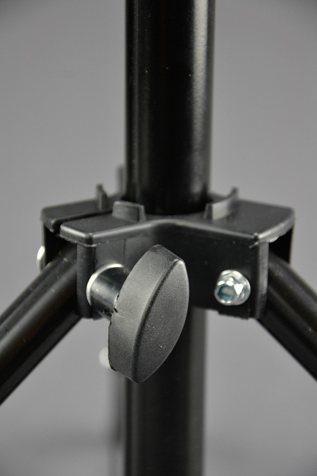 Statív pre štúdiové svetlo 136cm ELEMENTRIX