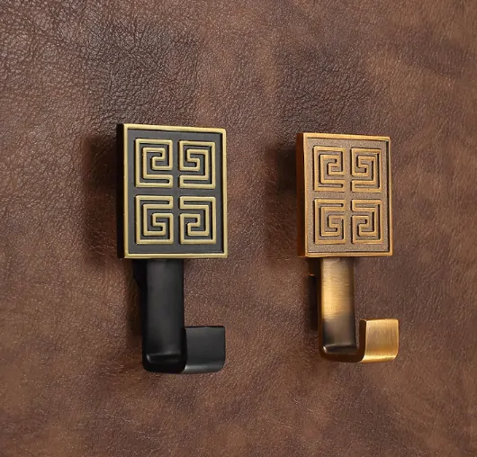 Nábytkový vešiak neo China style farba meď