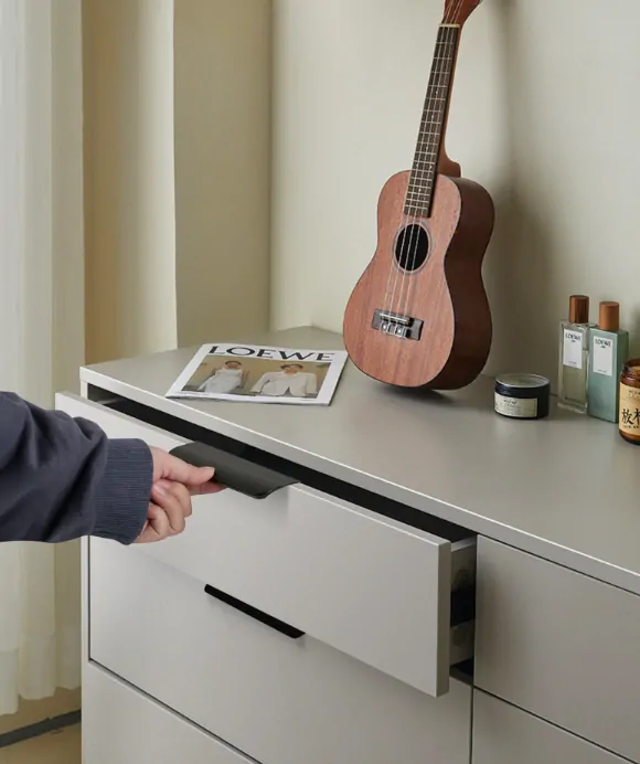 Profilová nábytková úchytka 400mm horná čierna