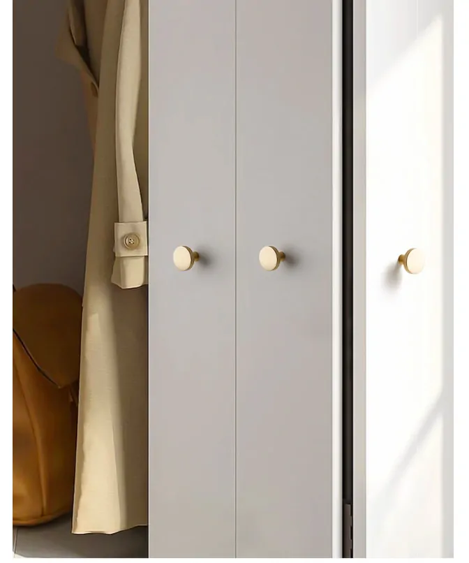 Knop knopka držadlo šuplíku 2578 stríeborný lesk