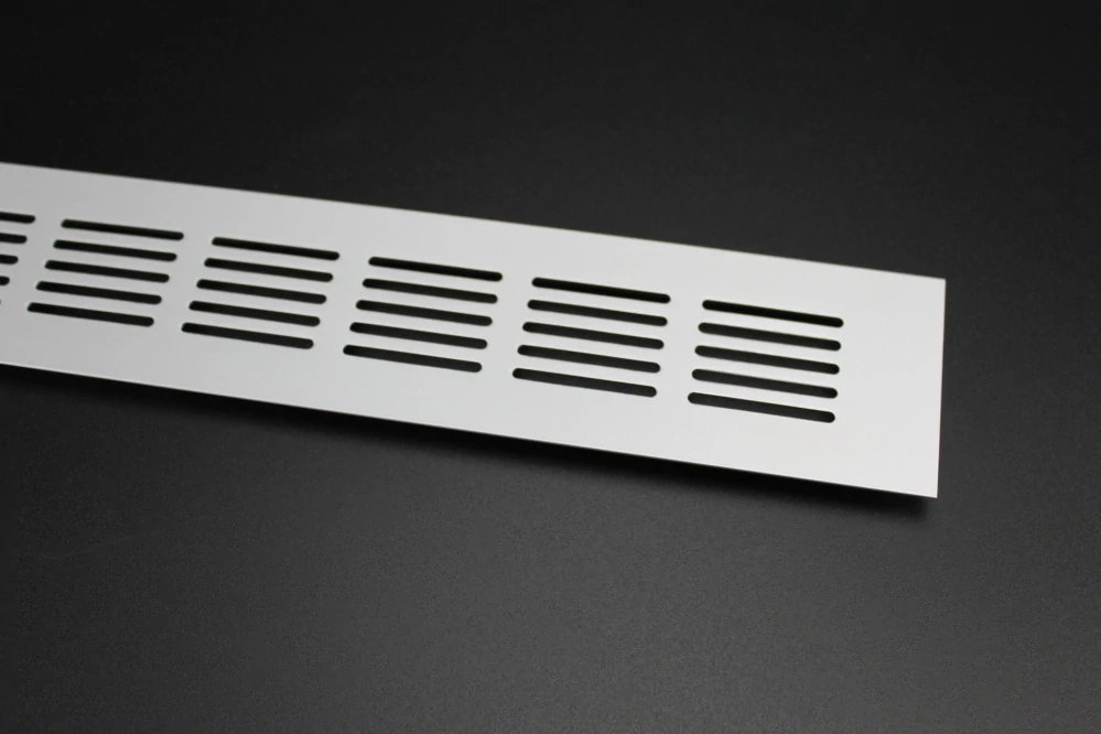 Hliníková vetracia mriežka 350 x 50mm 1ks