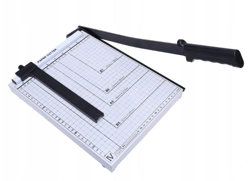 Papierová rezačka s gilotínou B7–A4
