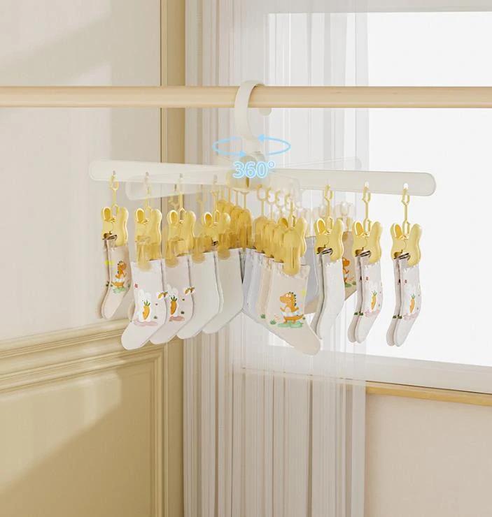 Vešiak na ponožky a spodnú bielizeň 8 klipov