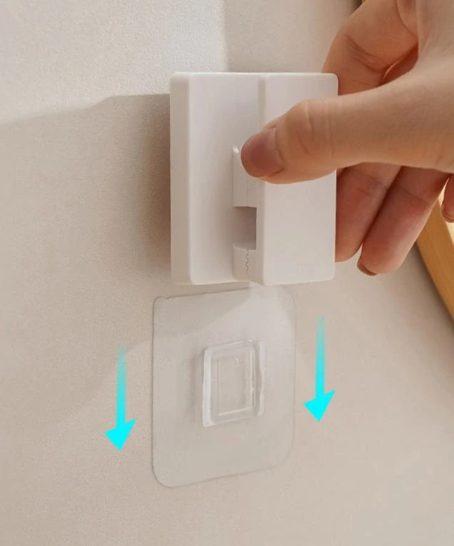 Samolepiaci nástenný držiak na tuby - čierny