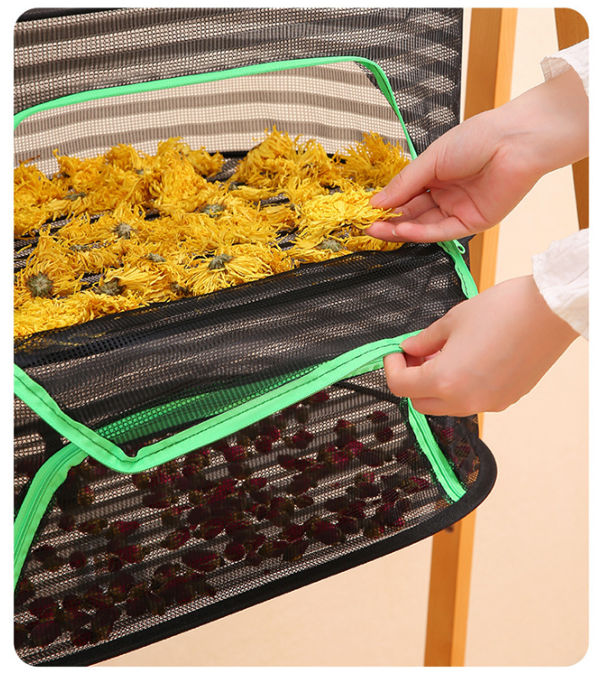 Závesná sieť na sušenie byliniek a húb 4 poschodia 50 x 70 cm