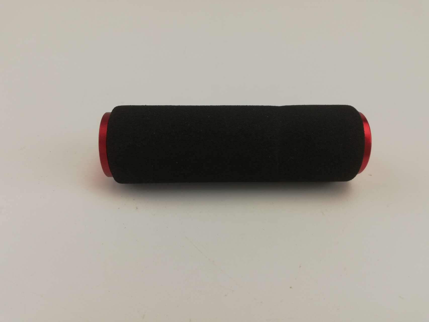 Penové hliníkové madlo so závitmi M8 a 3/8"
