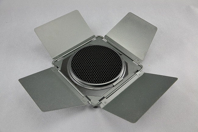 Klapky s farebnými filtrami a voštinou 21cm