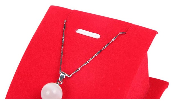 Stojánek na prstýnky, naušnice červený samet 