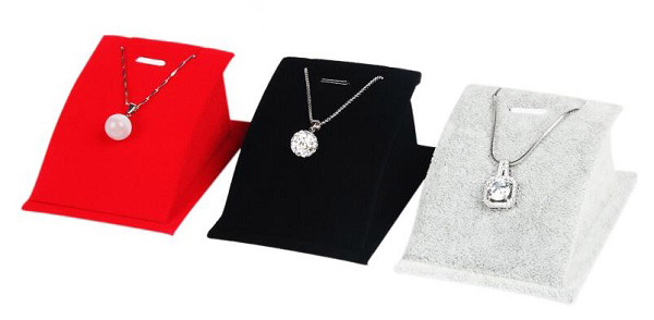 Stojánek na prstýnky, naušnice šedý samet