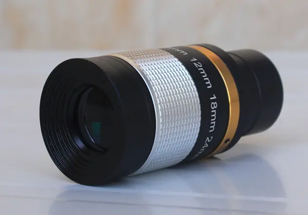 Okulár Zoom 8-24mm 1,25″
