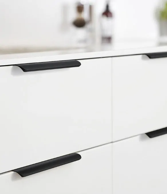 Profilová nábytková úchytka 400mm horná čierna