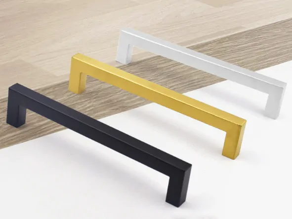 Nerezové madlo 300mm čierne 12x12mm