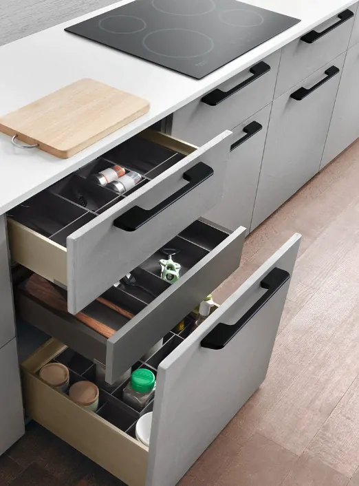 Nábytková úchytka 148mm 6801 čierna